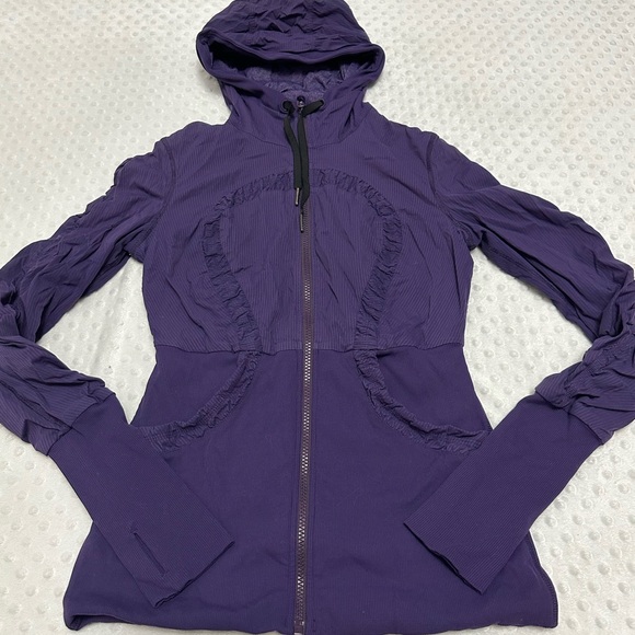 Reversible Lululemon Jacket (size 8) - Picture 4 of 10